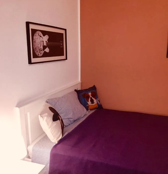 Cosy 2 Bedroom Apartment-1
