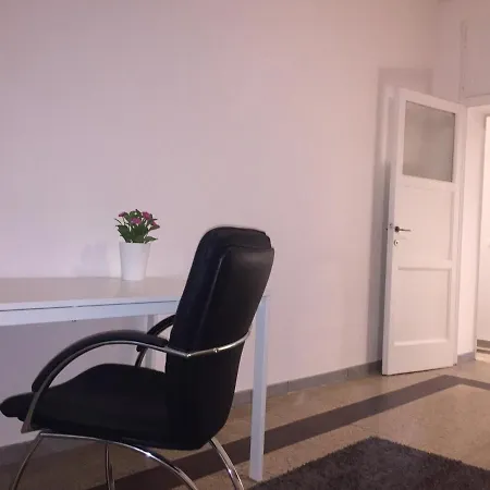 Cosy 2 Bedroom Apartment-2